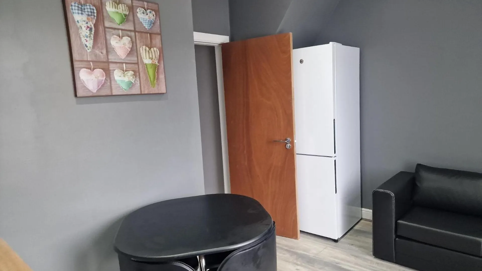 Impeccable 3-Bed Apartment In Bradford To Explore 0*, Bradford (West Yorkshire)