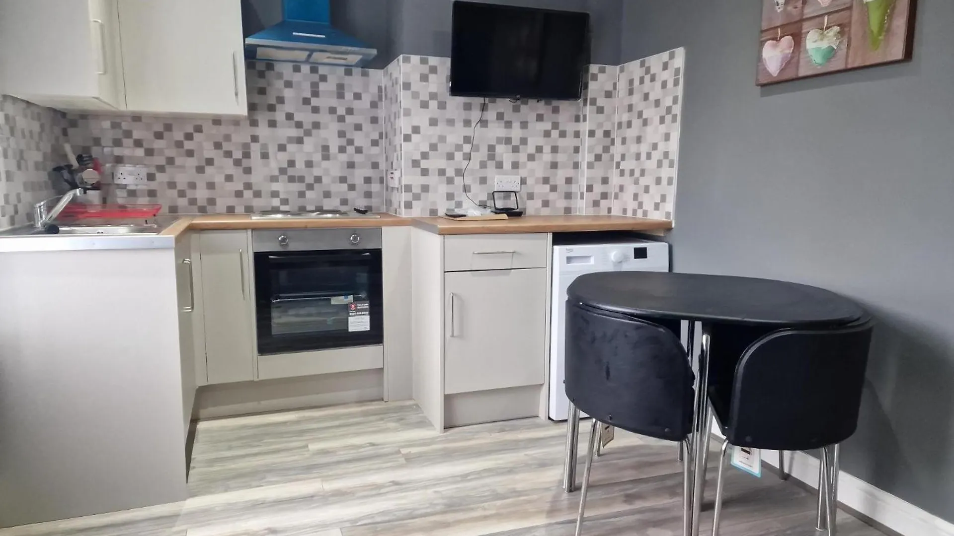 Impeccable 3-Bed Apartment In Bradford To Explore Bradford (West Yorkshire)