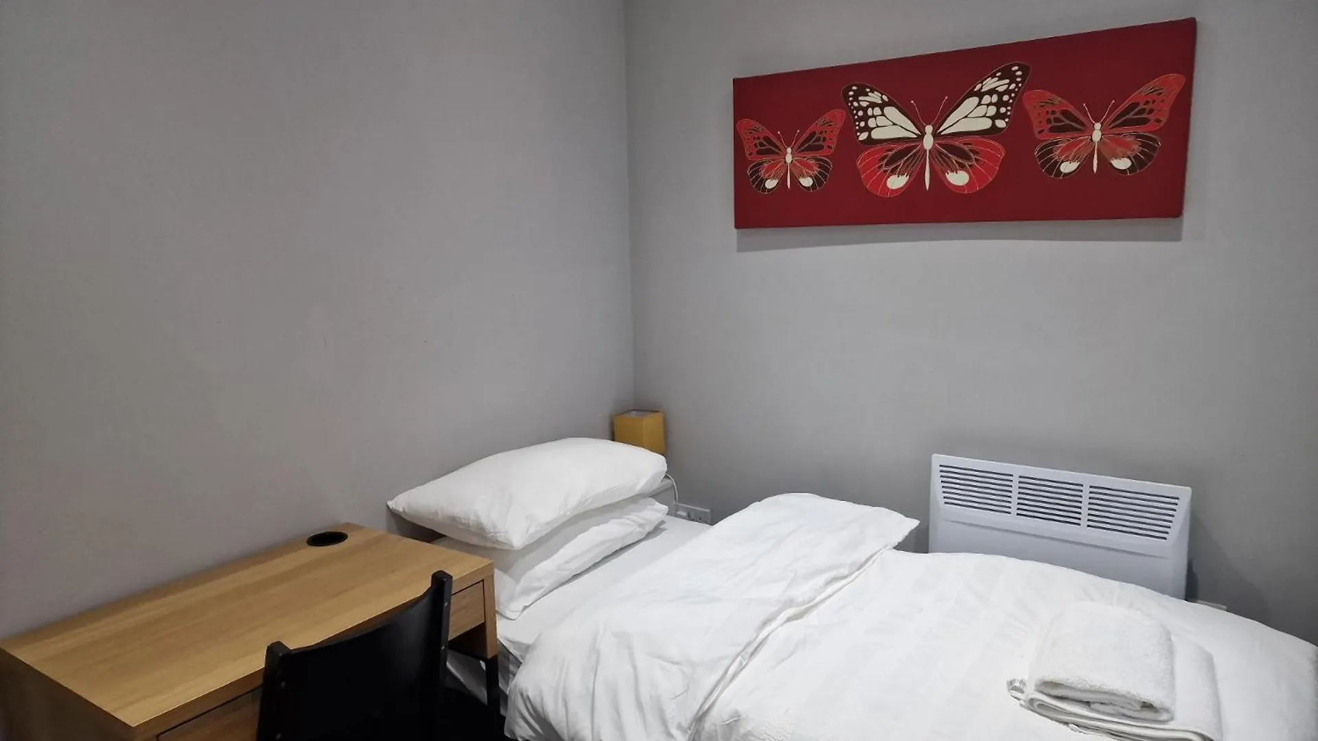 Impeccable 3-Bed Apartment In Bradford To Explore  Bradford (West Yorkshire)